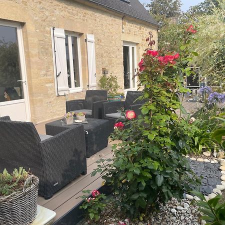Bed and Breakfast Le Doux Refuge Esquay-sur-Seulles Экстерьер фото